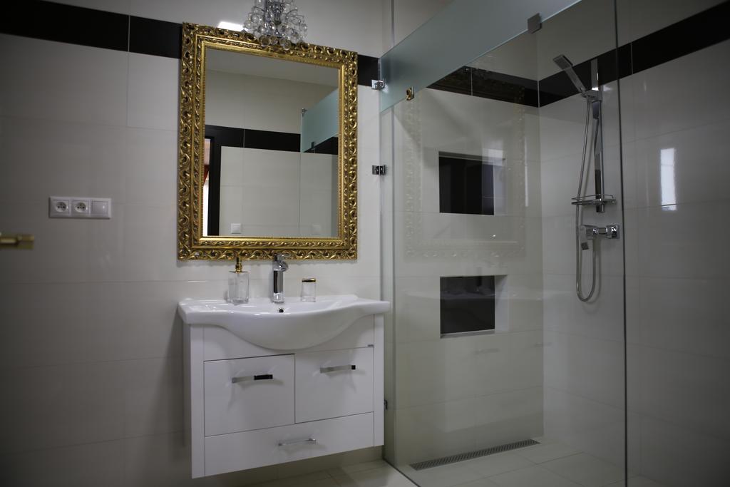 Hotel Kotva Братислава Стая снимка